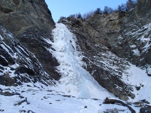 cascate-di-ghiaccio-val-argentera